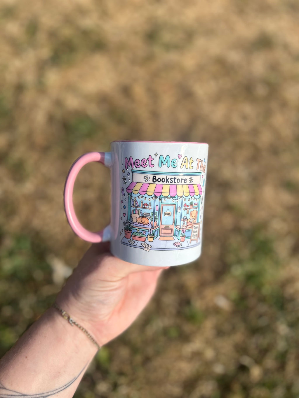 Meet me at the bookstore mug 11oz