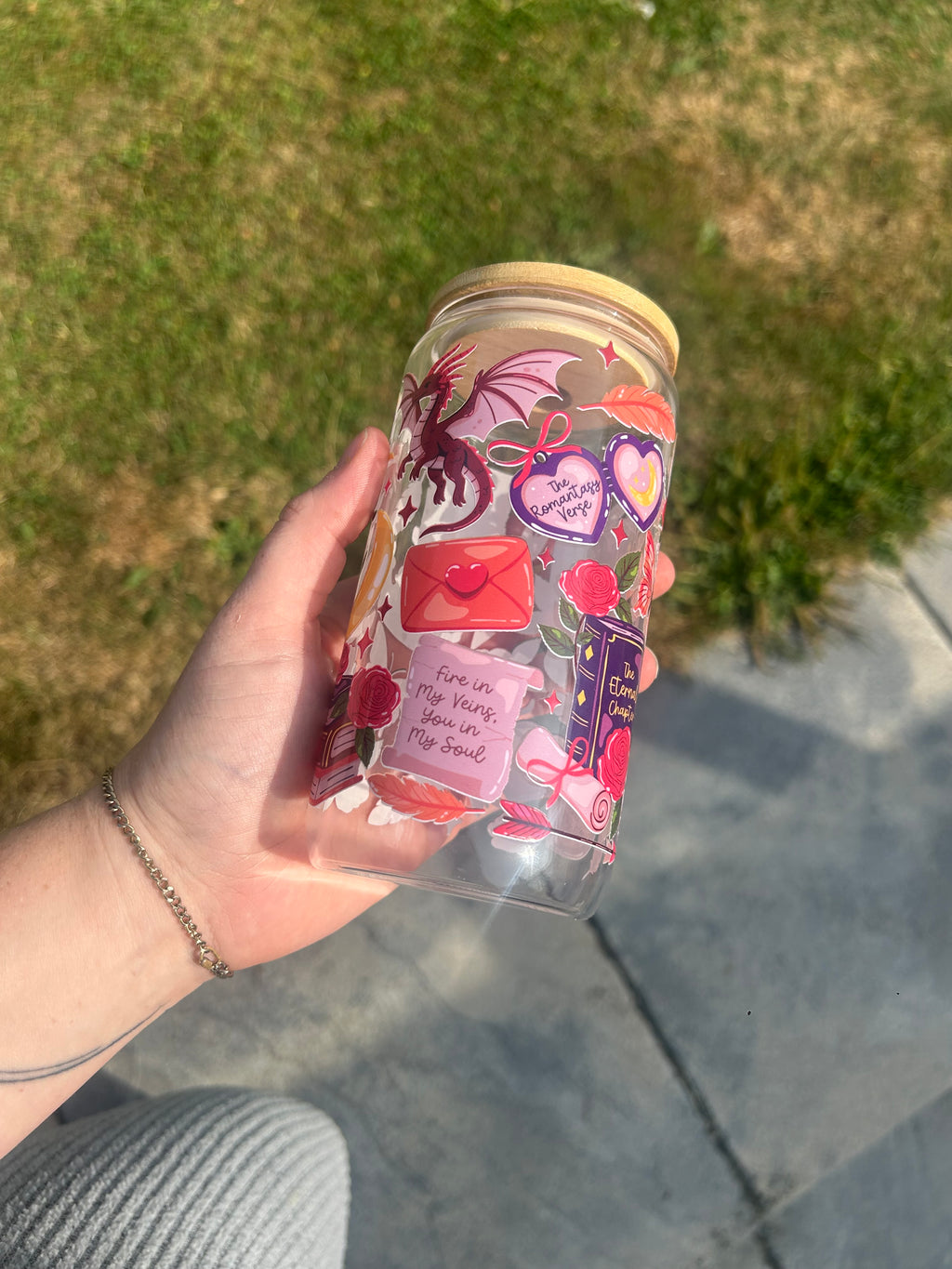 Romantasy glass can tumbler 16oz